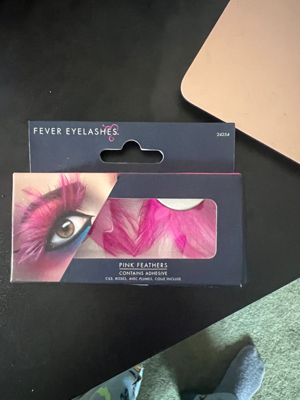 Fever Pink Feathers Eyelashes